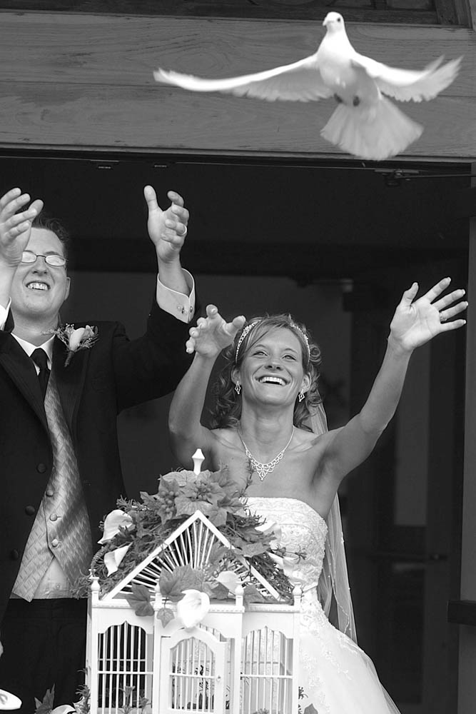 Shalyn and her husband, Brent, released a dove at their wedding to symbolize a new chapter in their life, which she hoped would include gettting control of the thoughts and feelings that trigger her eating disorder.